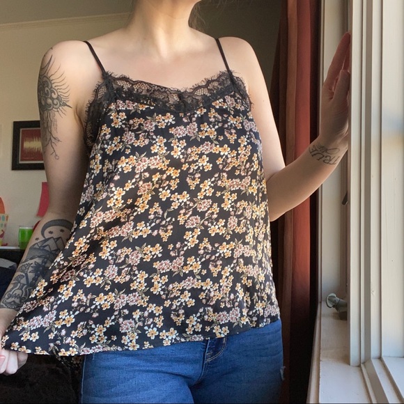 Wild Fable size small floral tank - Picture 3 of 6